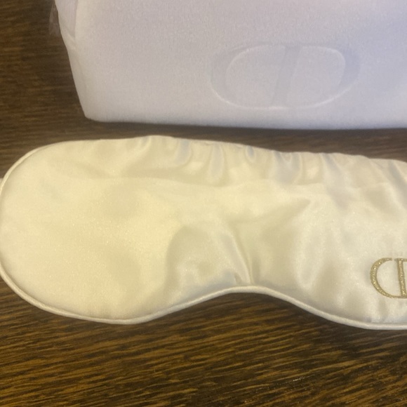 Dior Silk Eye Mask - Picture 2 of 7